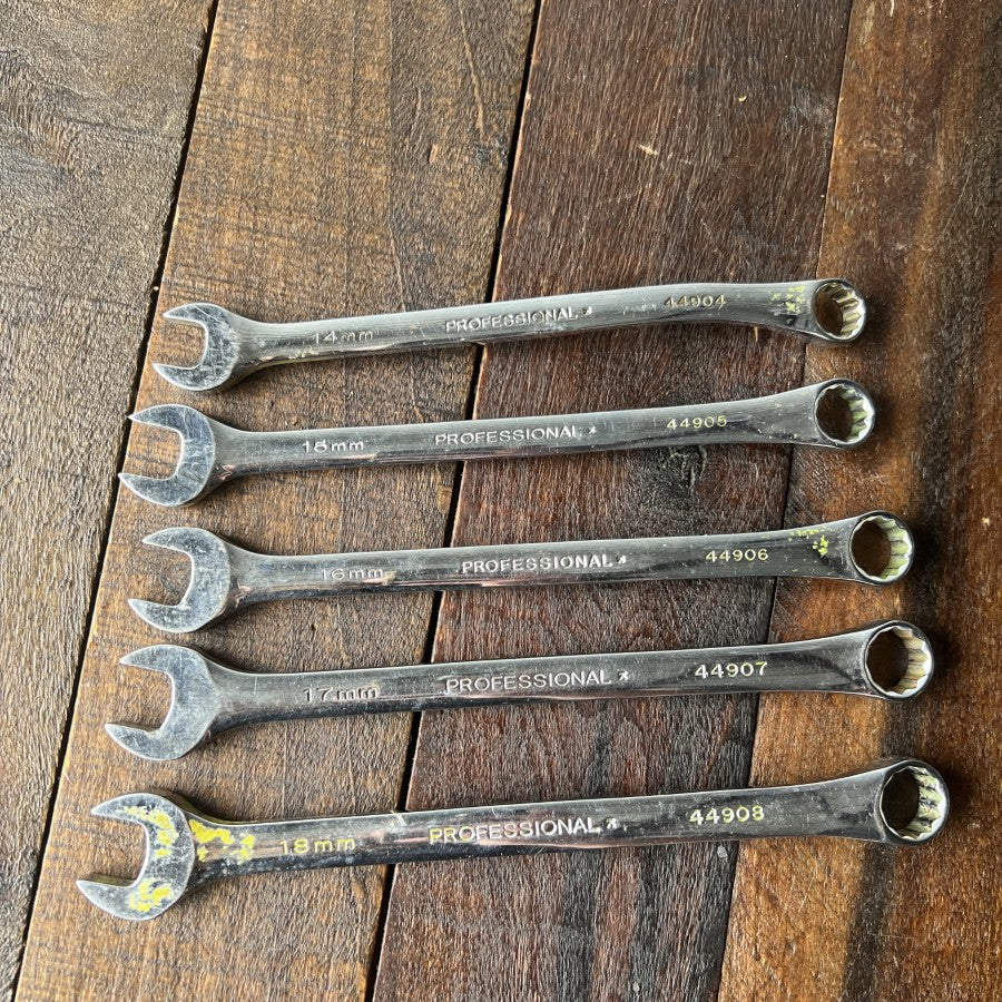 Craftsman Craftsman Professional 5 Piece Metric Combination Wrench Set (USA) Gear Up