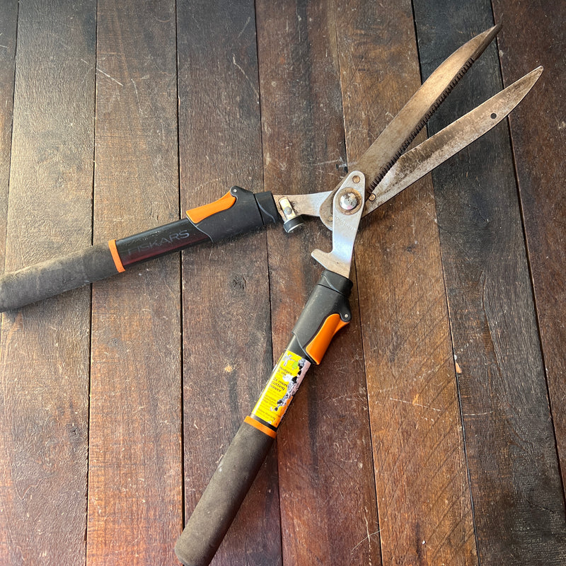 Fiskars Fiskars Power-Lever Extendable Hedge Shears Gear Up
