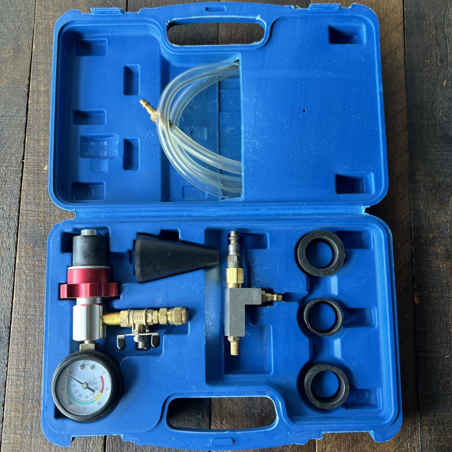 Unknown Coolant Vacuum Fill Kit Gear Up