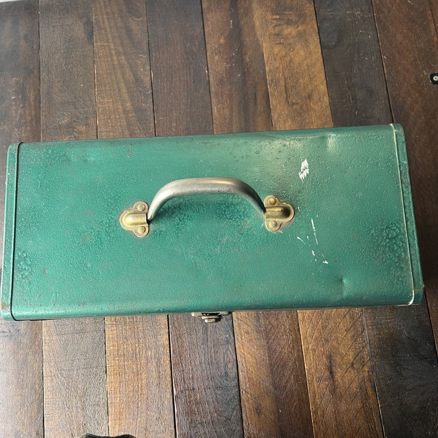 Other Vintage Park Model 18F Metal Tool Box (USA) Gear Up