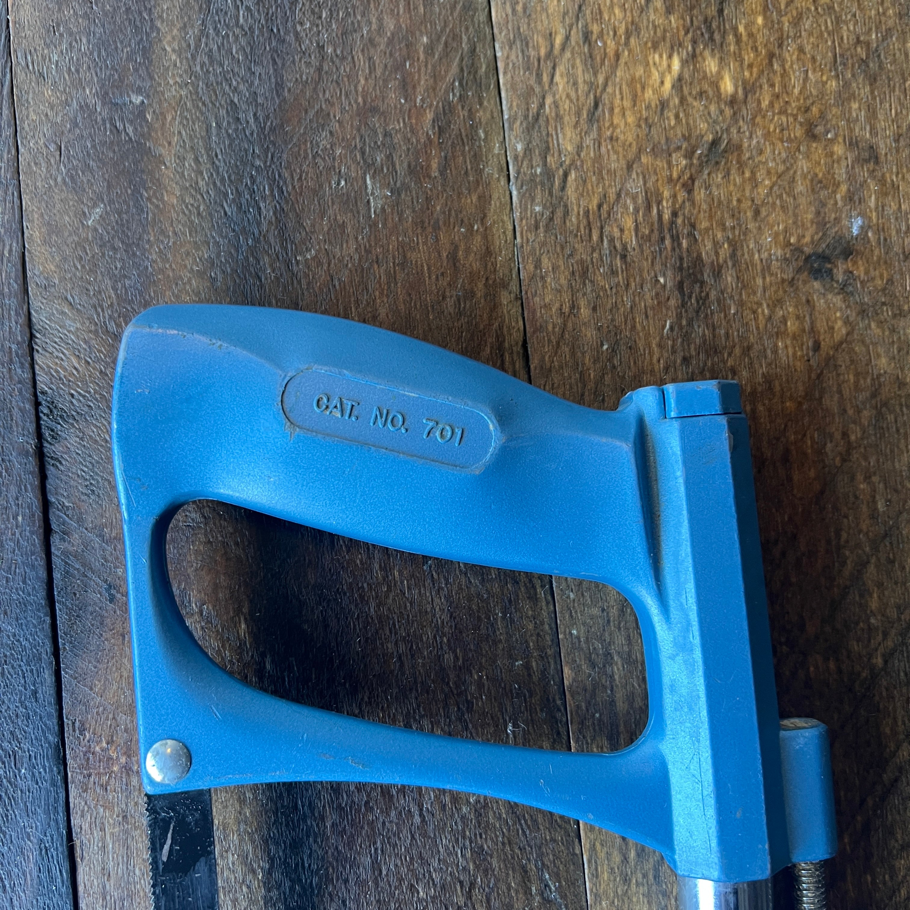 Klein Tools Klein Tools 701 Heavy-Duty Hacksaw Gear Up