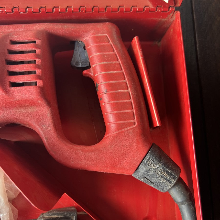 Milwaukee Milwaukee 6517 Corded 6.5 Amp Reciprocating Sawzall Gear Up