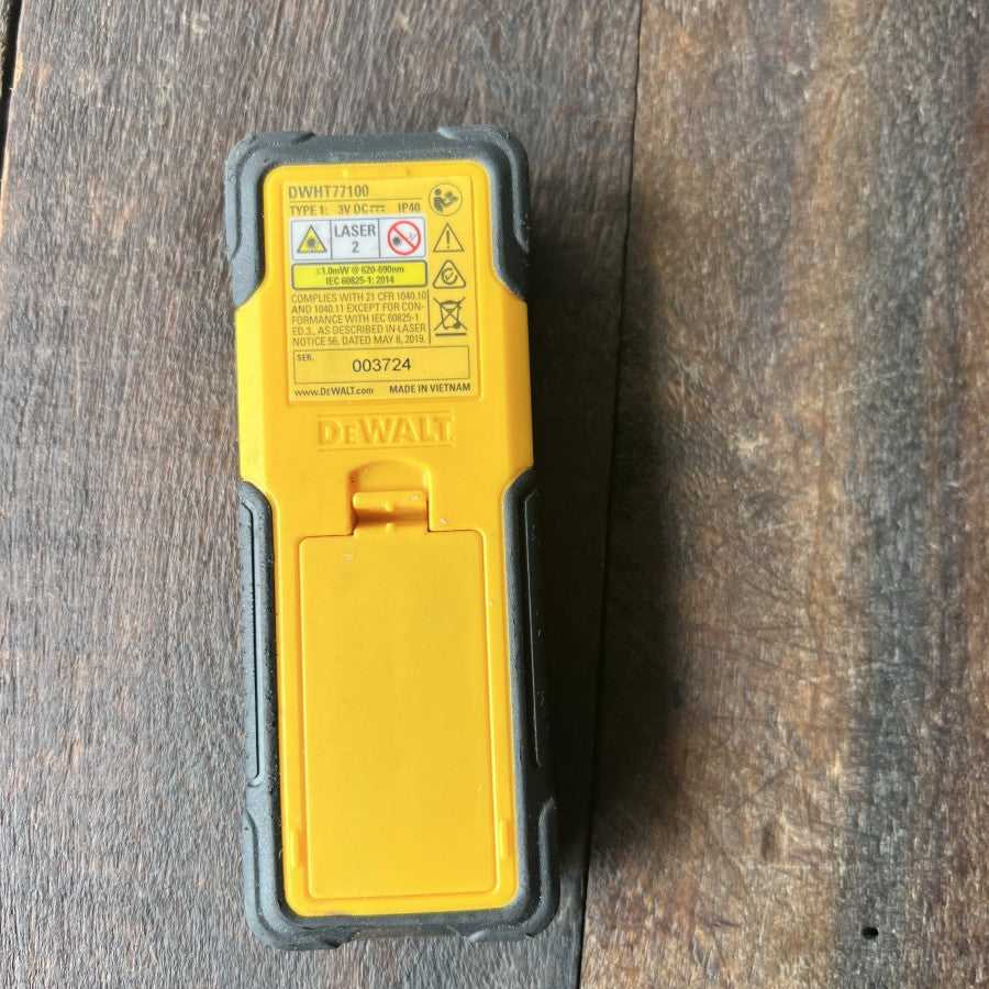 DeWalt DeWalt DWHT77100 100-Foot Laser Distance Measurer Gear Up