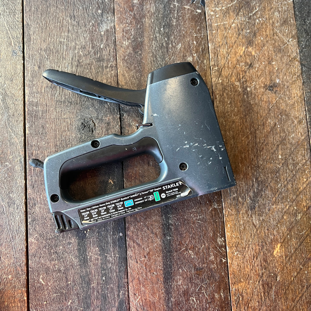 Stanley Stanley TR250 Heavy Duty Staple and Brad Nail Gun Gear Up