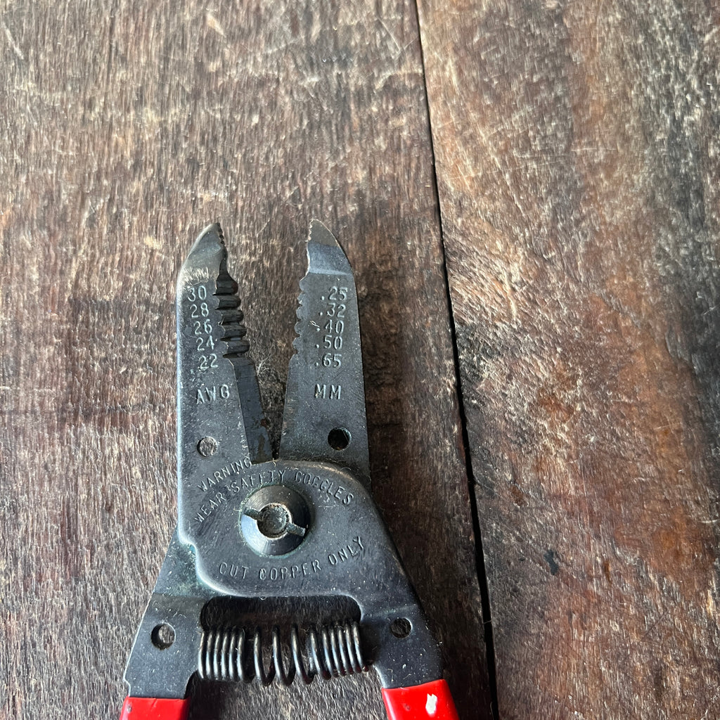 Gardner Bender Gardner Bender GS-57 Wire Stripper and Cutter (22-30 AWG) Gear Up