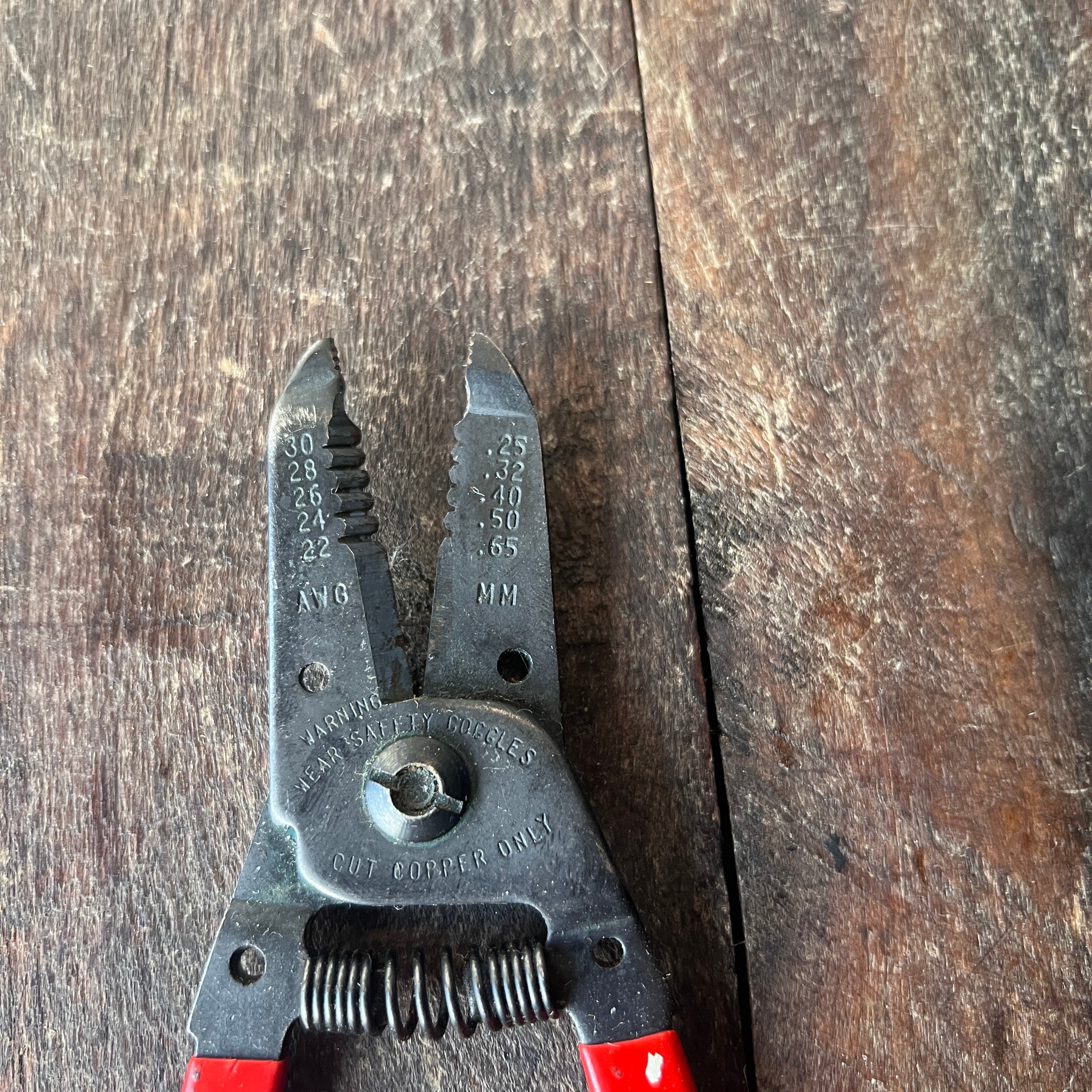 Gardner Bender Gardner Bender GS-57 Wire Stripper and Cutter (22-30 AWG) Gear Up