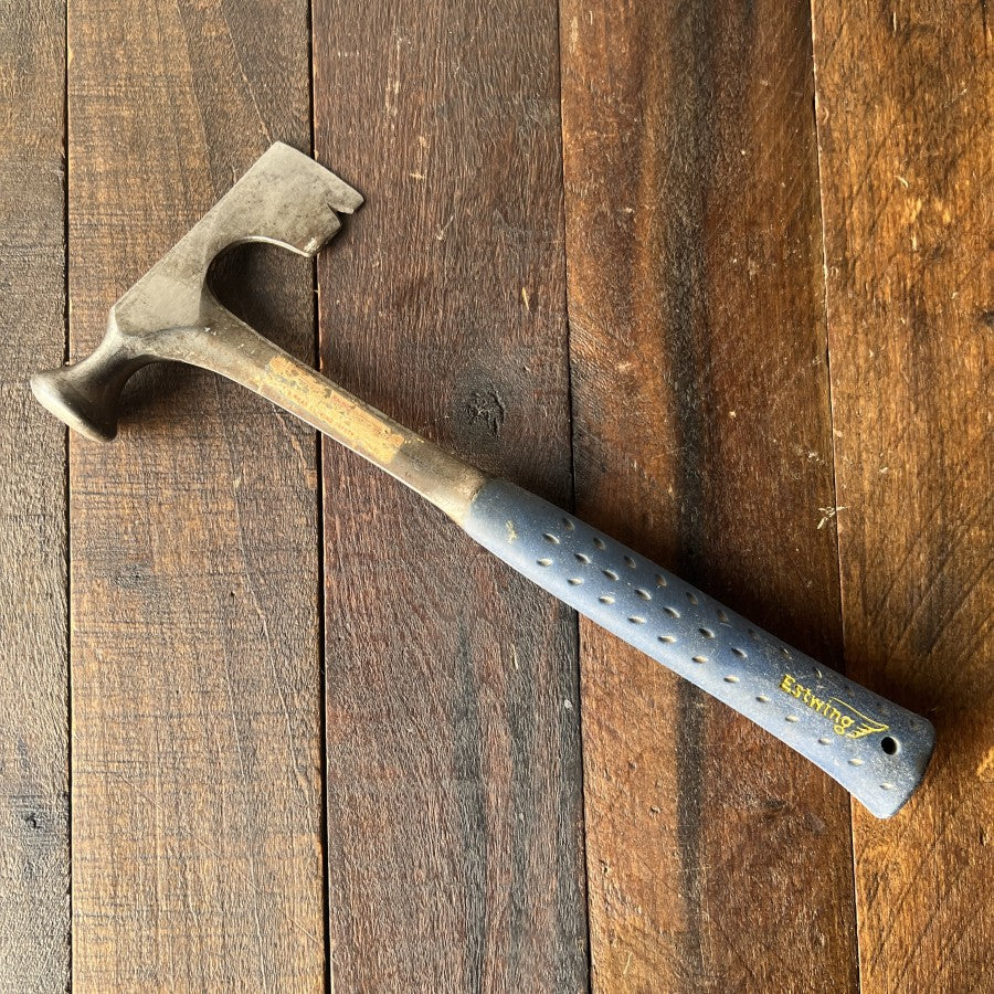 Estwing E3-11 Drywall Hatchet Milled Face (USA)