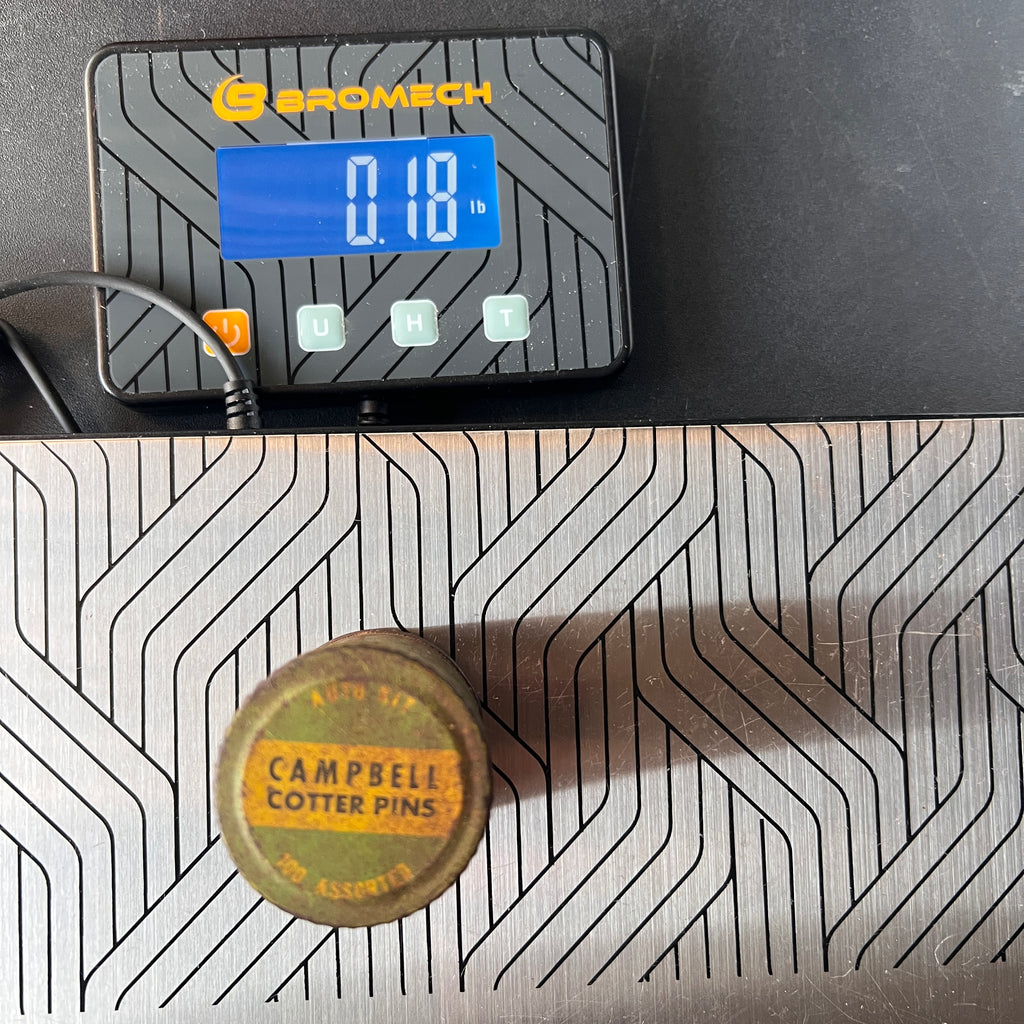 Campbell Vintage Campbell Hammerlock Cotter Pin Round Tin (USA) Gear Up