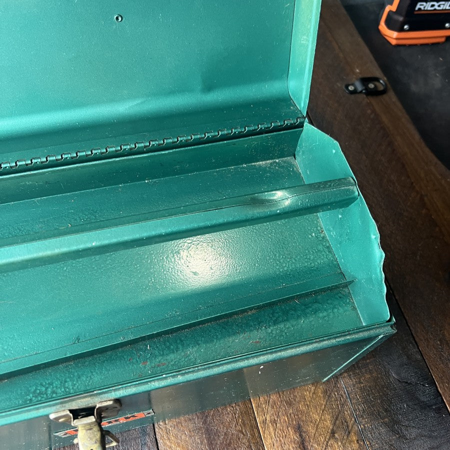 Other Vintage Park Model 18F Metal Tool Box (USA) Gear Up