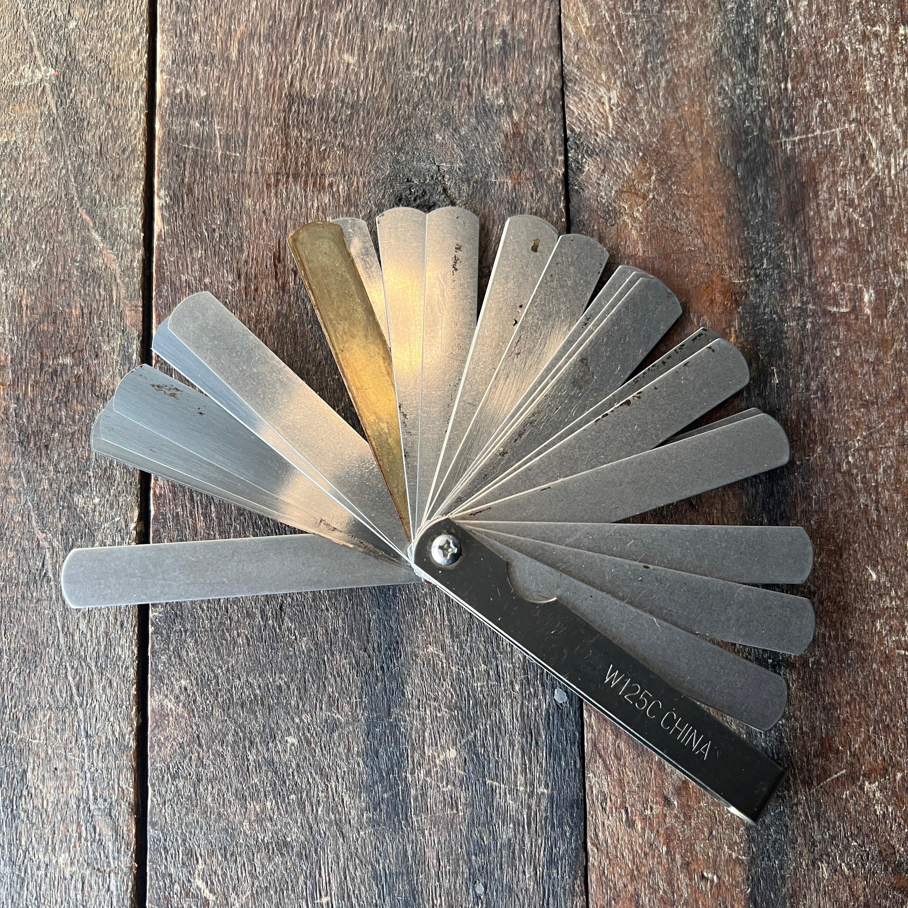 Performance Tool Performance Tool 26-Blade Feeler Gauge Gear Up