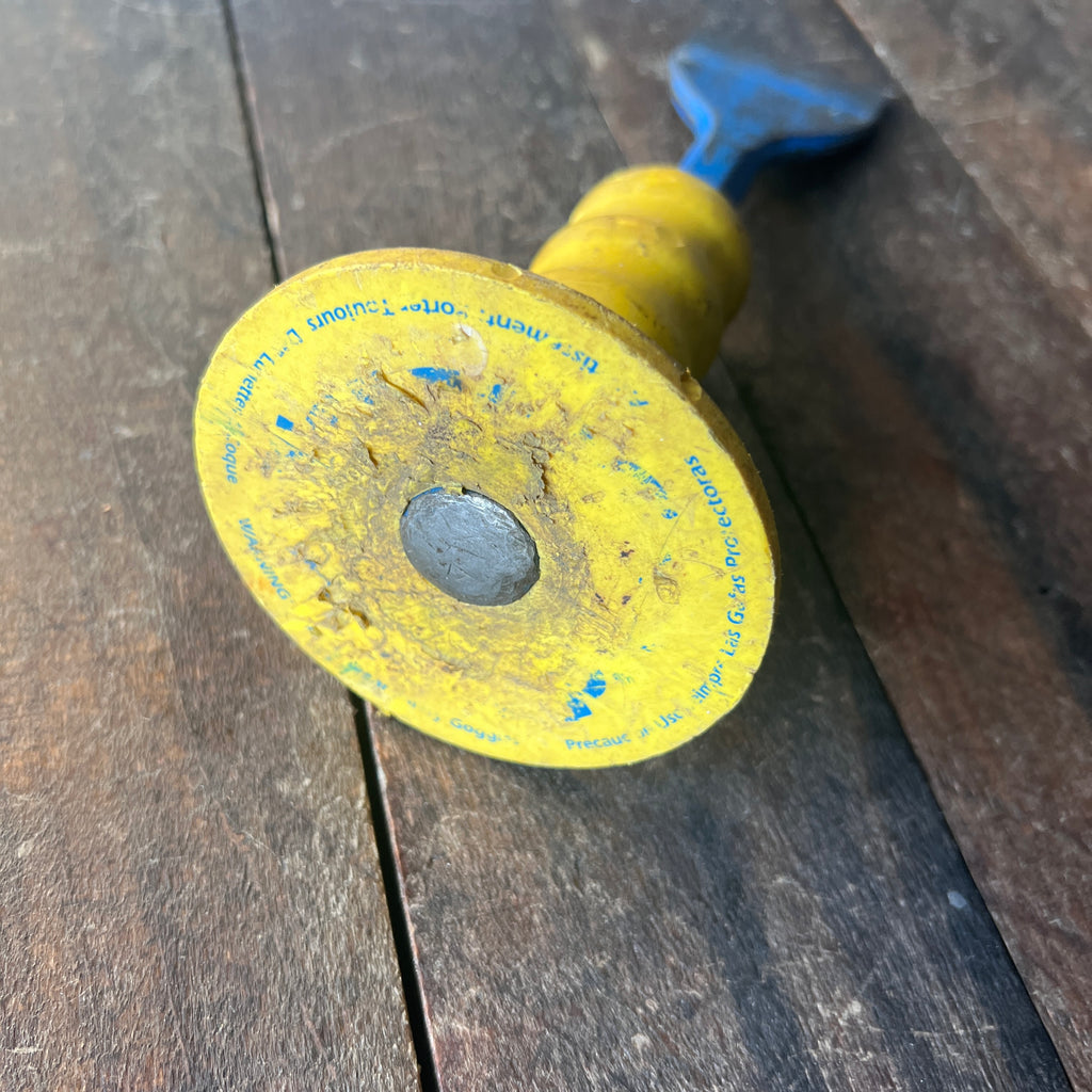 DASCO PRO DASCO PRO Heavy-Duty Guard Head Chisel (USA) Gear Up