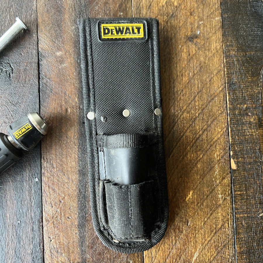 DeWalt DeWalt Ratcheting Screwdriver with Sheath Gear Up