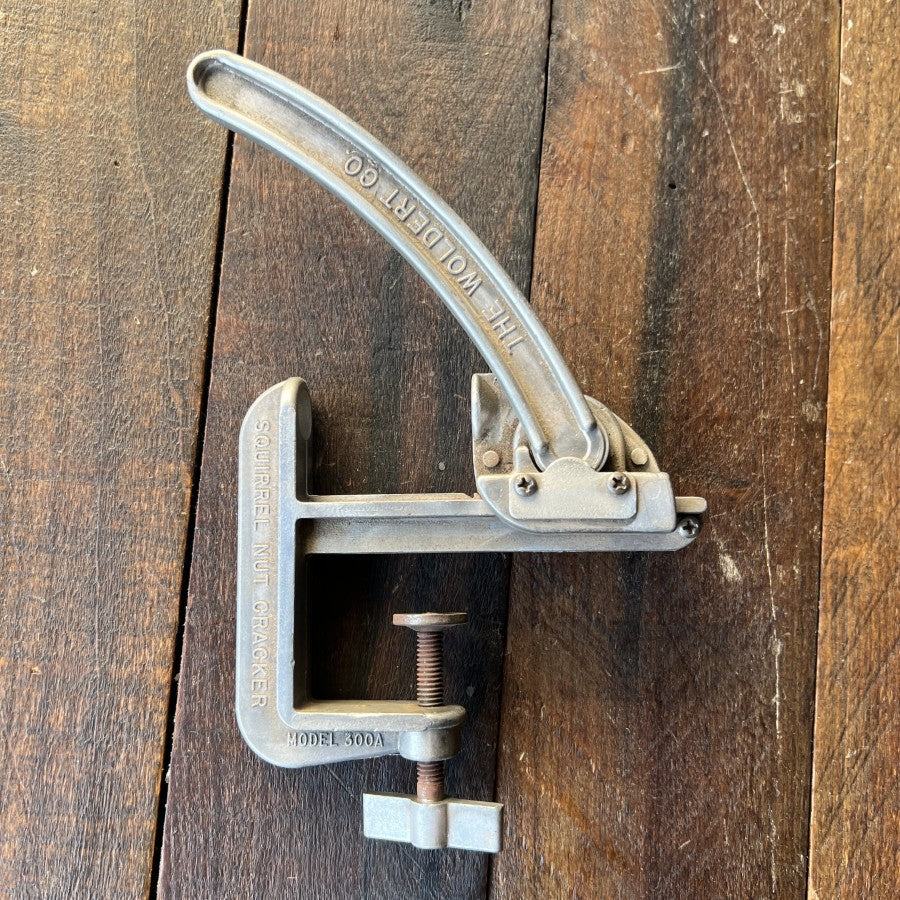 Other Woldert Squirrel Nut Cracker Model 300A Tyler Texas (USA) Gear Up