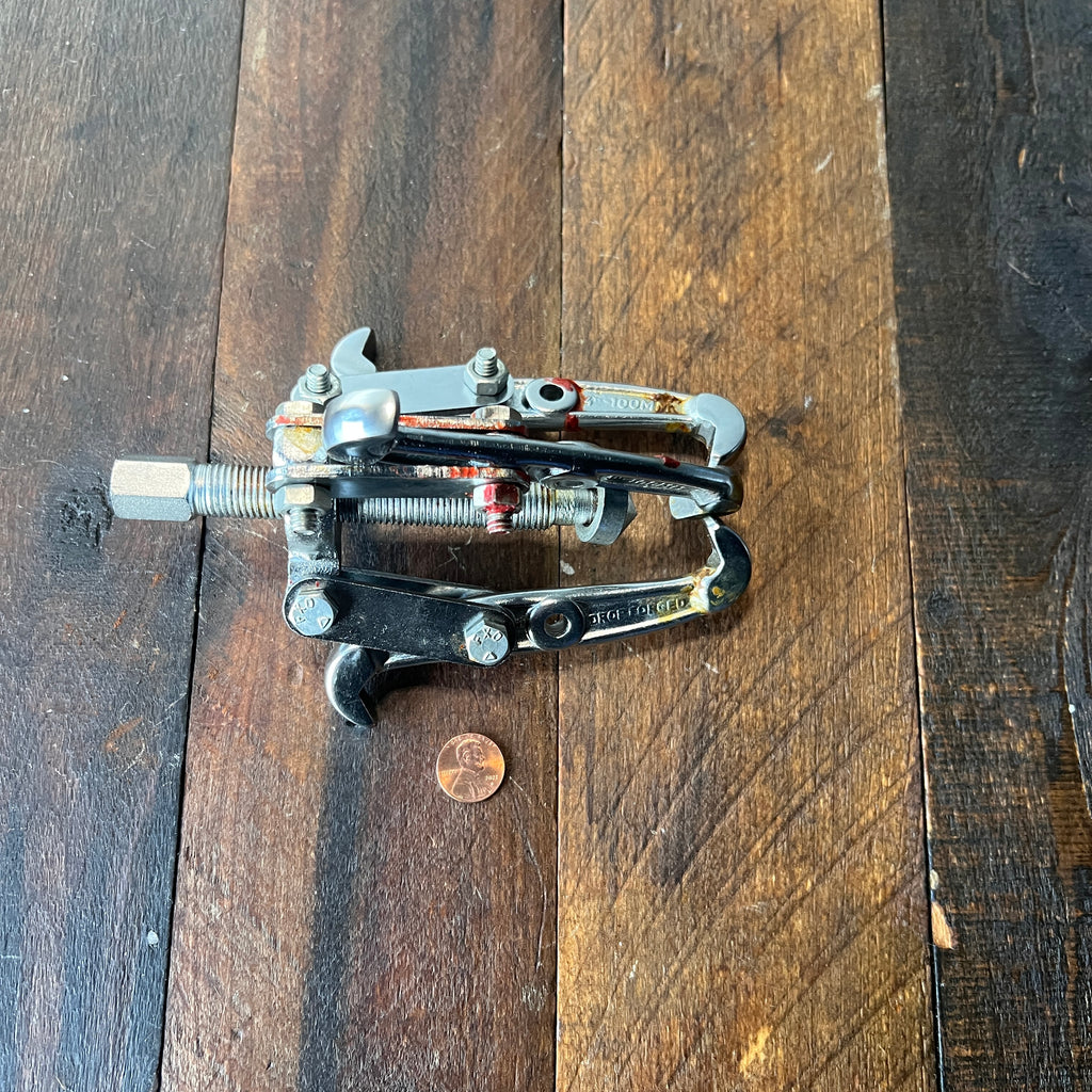 Unknown 3 Jaw Gear and Bearing Puller Gear Up