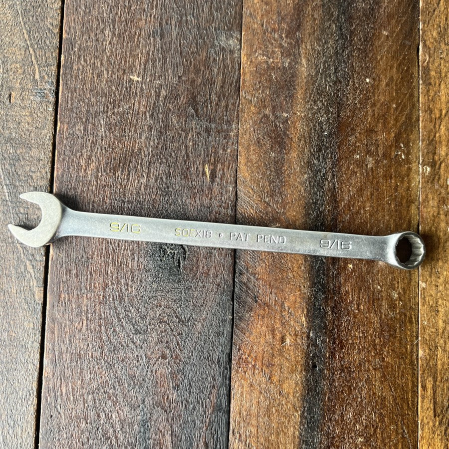 Snap-on Snap-on SOEX18 9/16 Inch Combination Wrench Gear Up