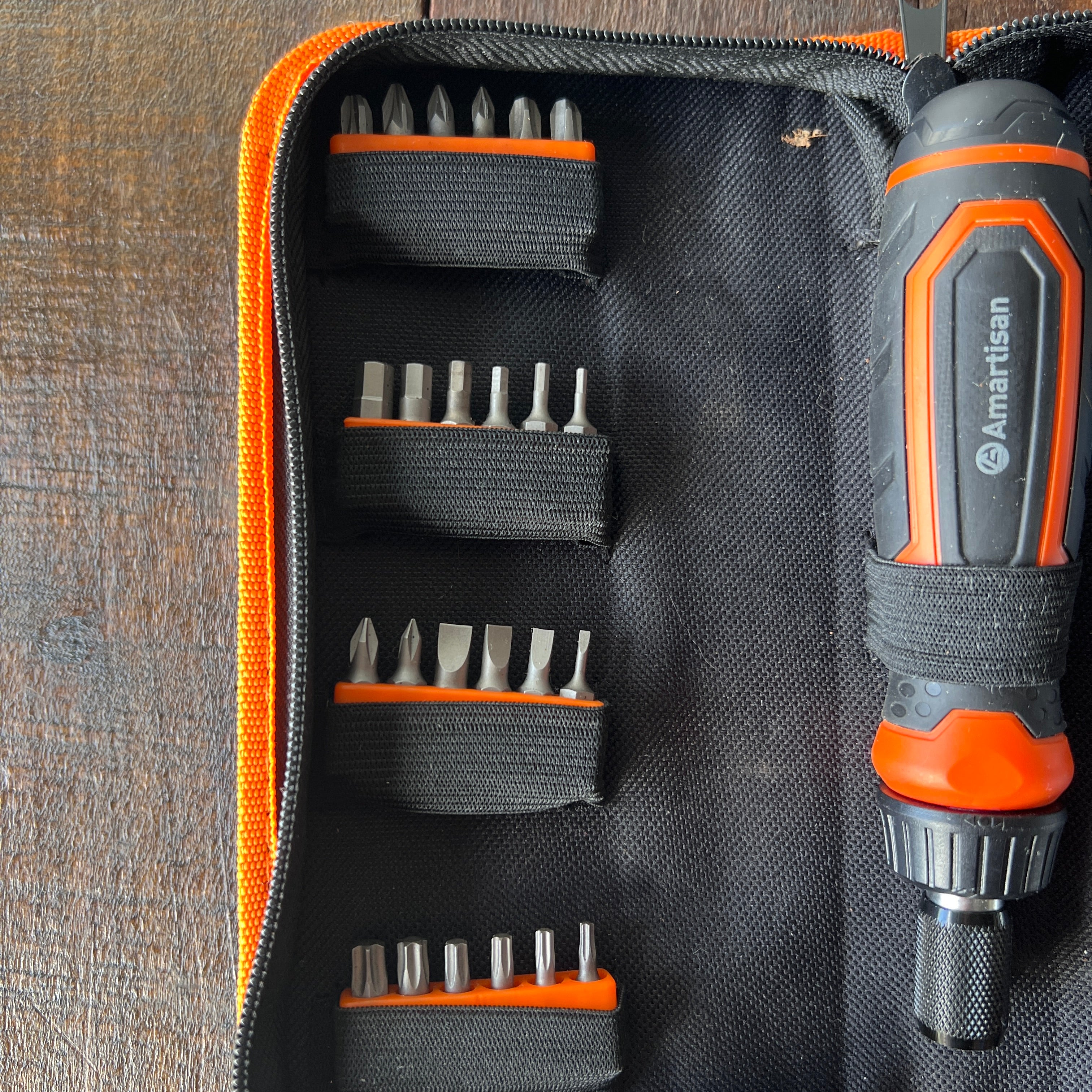 Amartisan Amartisan 26-in-1 Ratcheting Screwdriver & Bit Set Gear Up