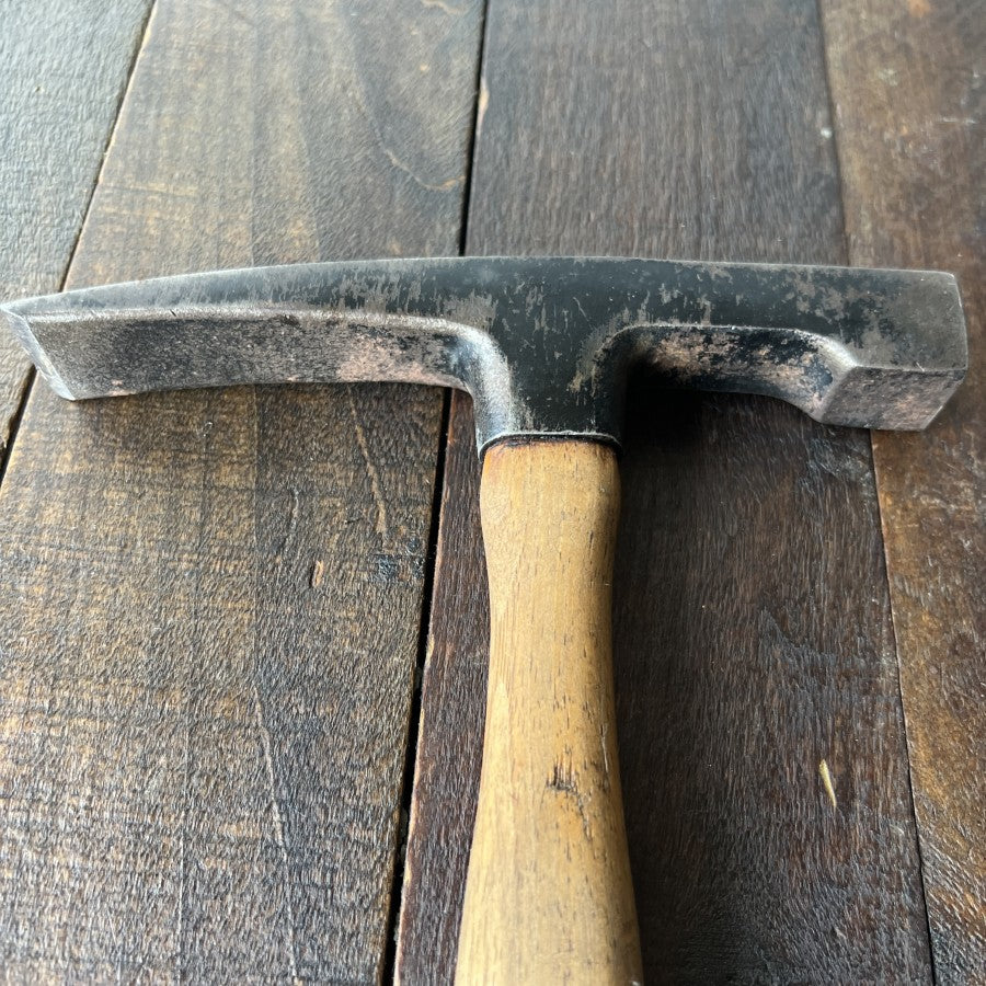 True Temper True Temper Bricklayer's Masonry Hammer Gear Up