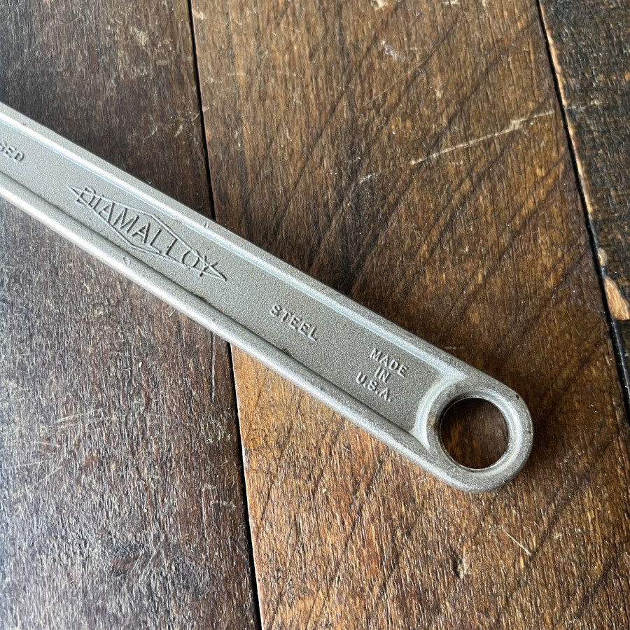 Other Diamalloy CW12 Chain Wrench 12-3/8 Inch (USA) Gear Up