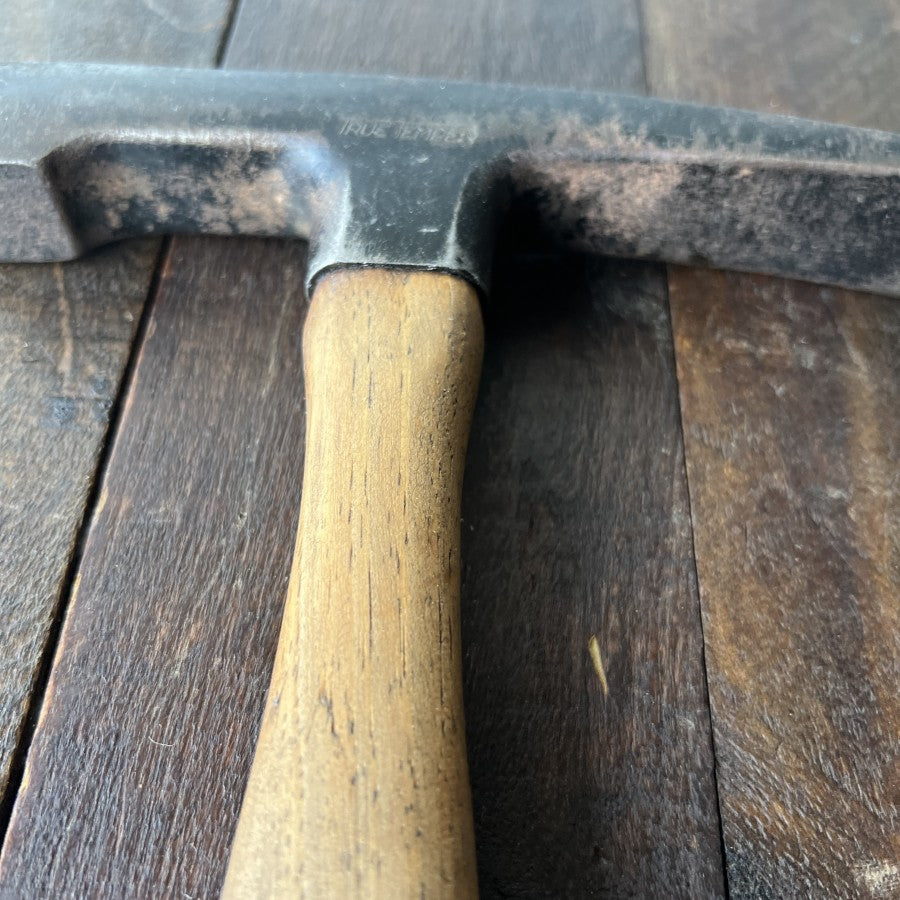 True Temper True Temper Bricklayer's Masonry Hammer Gear Up
