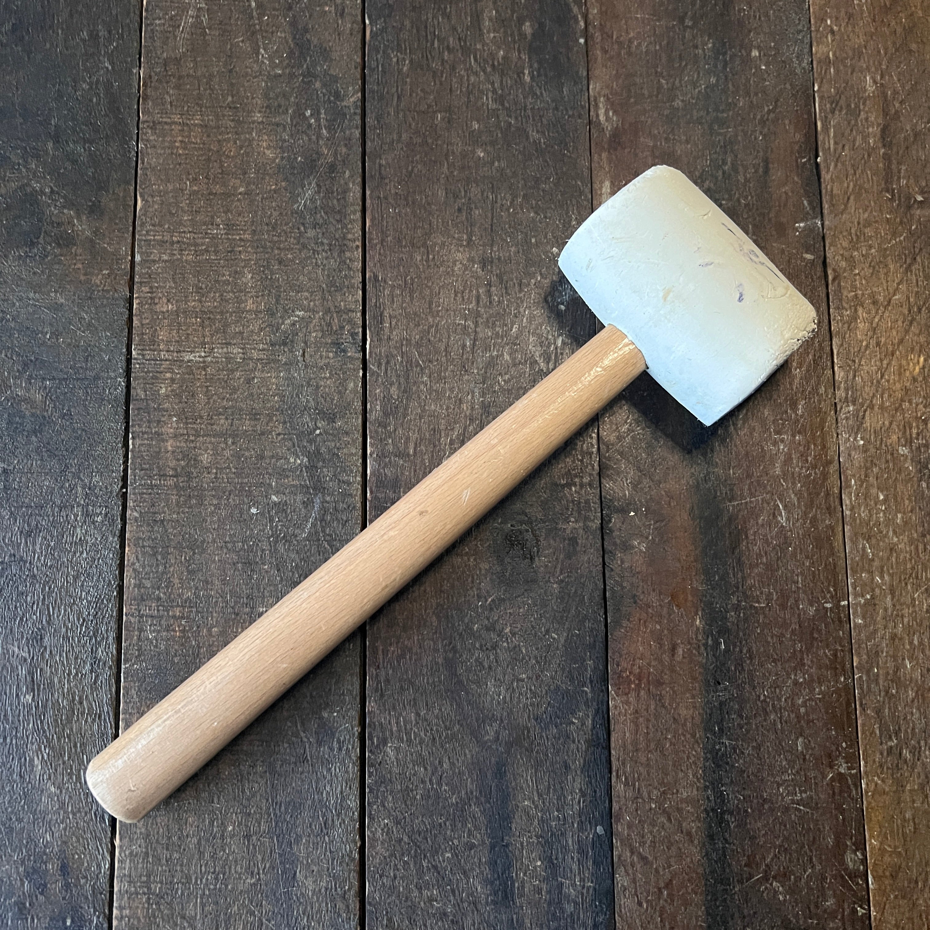 Unknown 20 oz White Rubber Mallet with Wood Handle