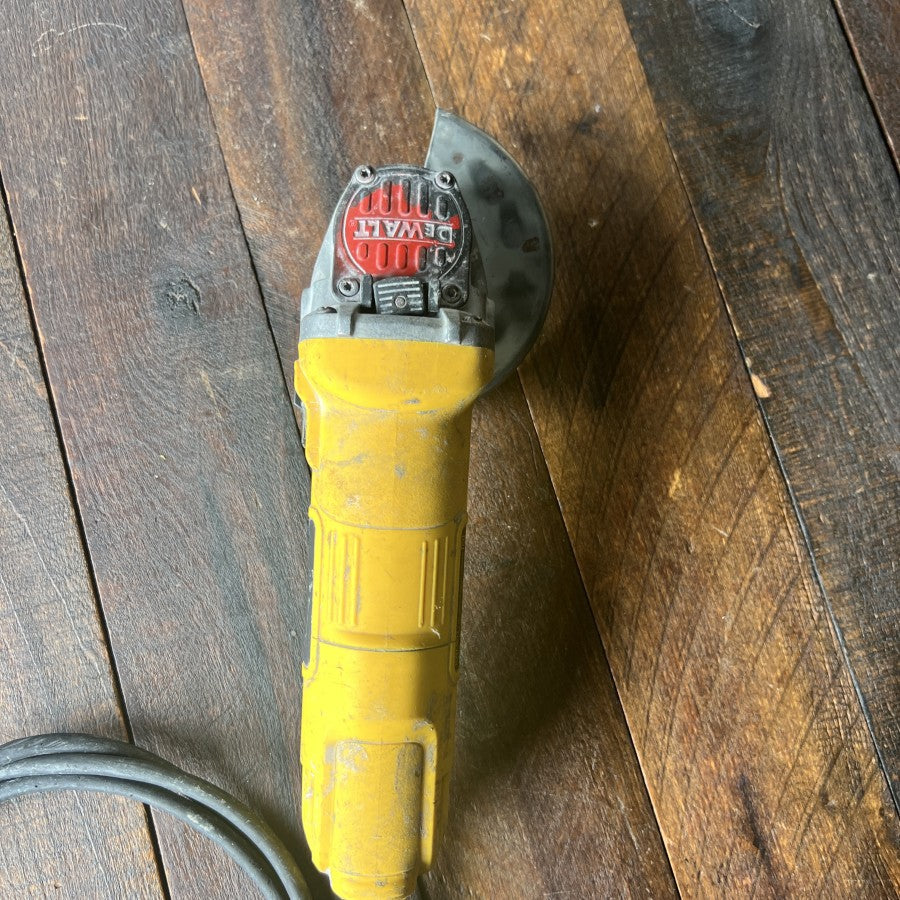 DeWalt DeWalt DCG412 20V Cordless 4-1/2-Inch Angle Grinder (Tool Only) Gear Up