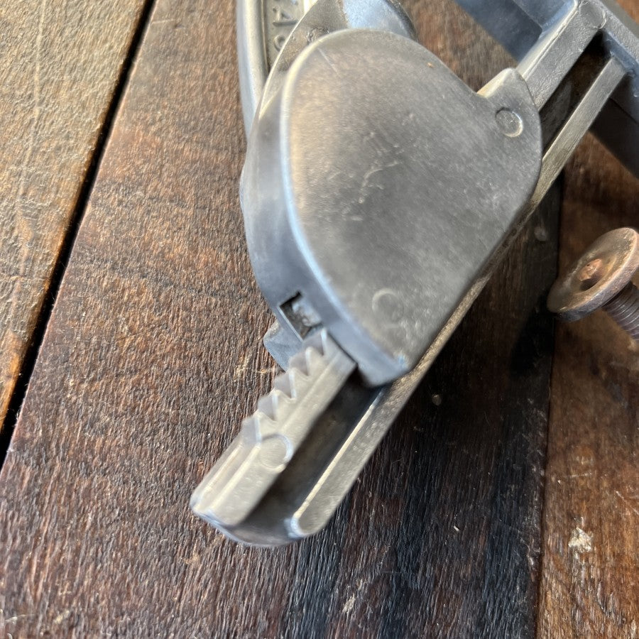Other Woldert Squirrel Nut Cracker Model 300A Tyler Texas (USA) Gear Up