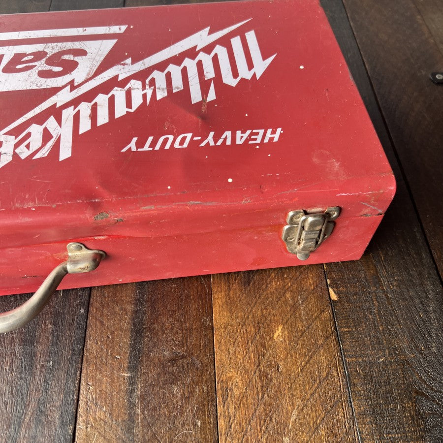 Milwaukee Milwaukee 6517 Corded 6.5 Amp Reciprocating Sawzall Gear Up
