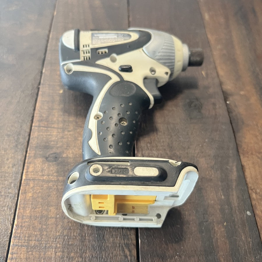 Makita BTD142 18V 1/4 Inch Impact Driver (Tool Only)