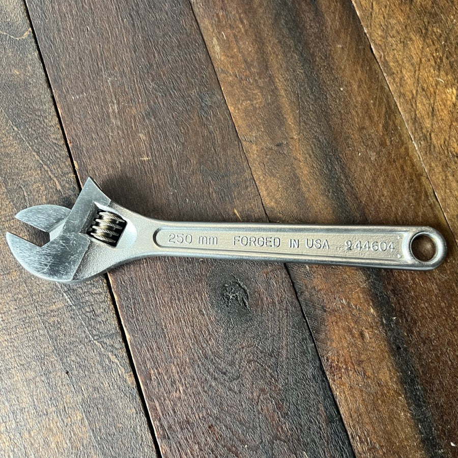 Craftsman Craftsman 944604 10 Inch Adjustable Wrench (USA) Gear Up