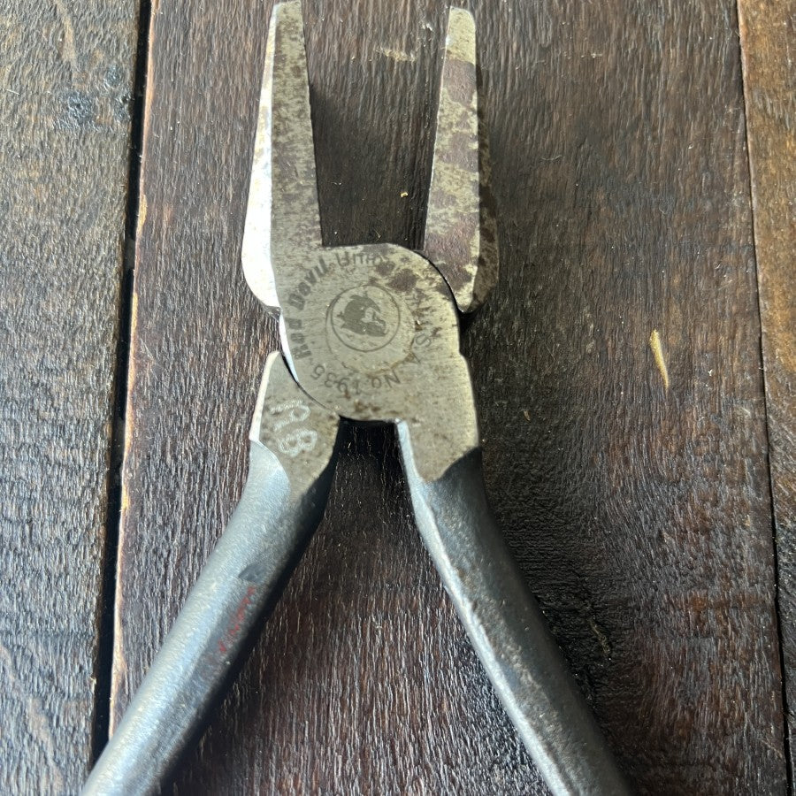 Other Red Devil Glass Pliers No. 1935 (USA) Gear Up
