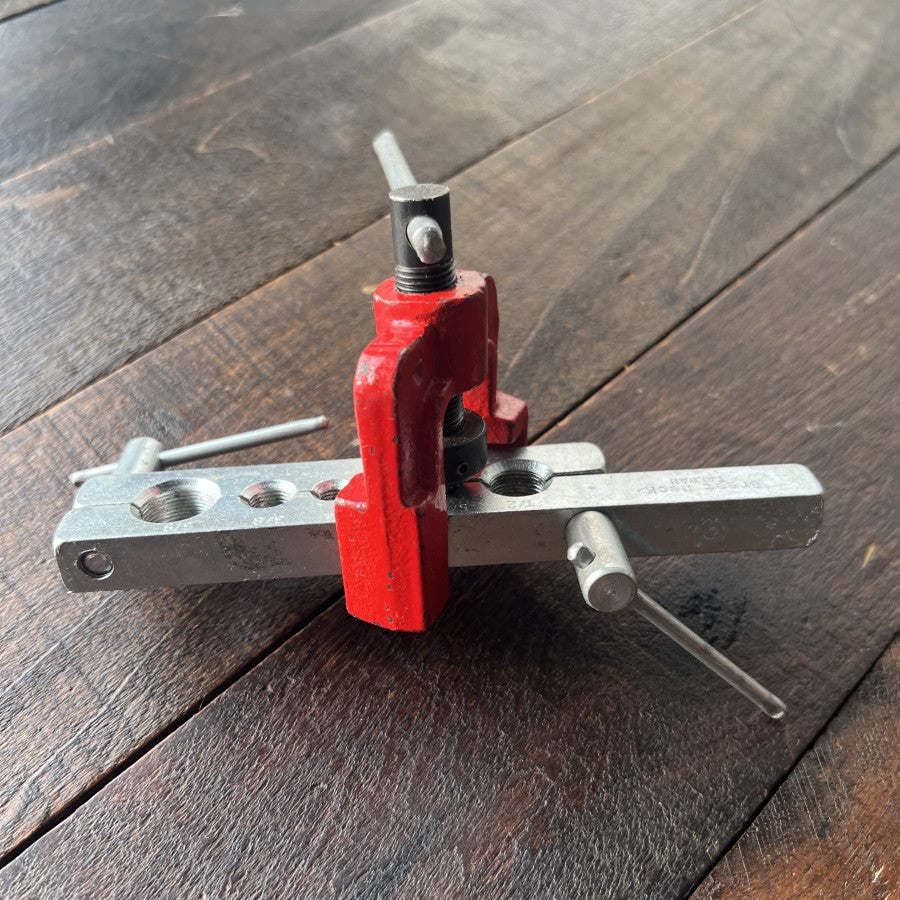 Great Neck Great Neck 45 Degree Flaring Tool Gear Up