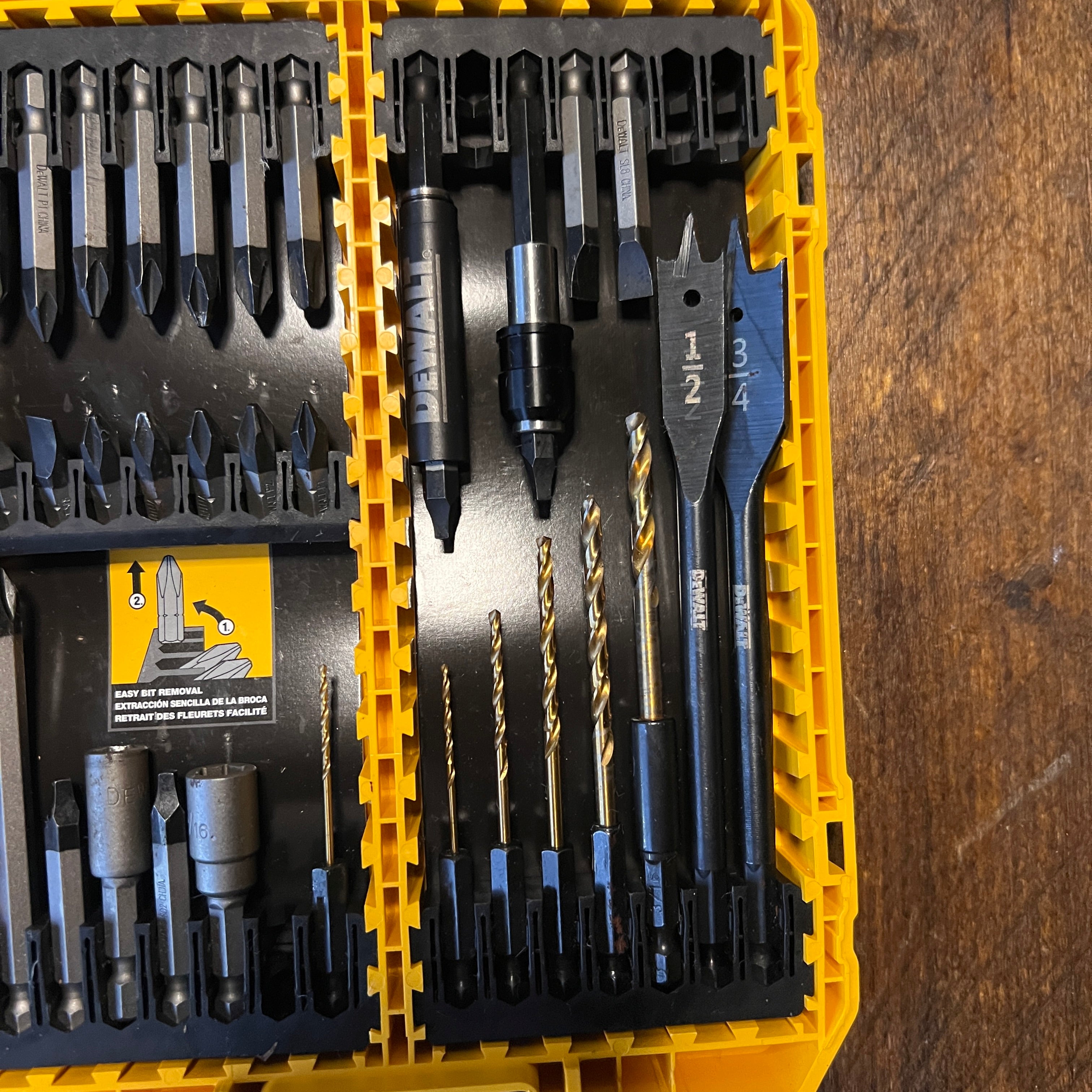 DeWalt DeWalt ToughCase Drill Driver Bit Set Gear Up