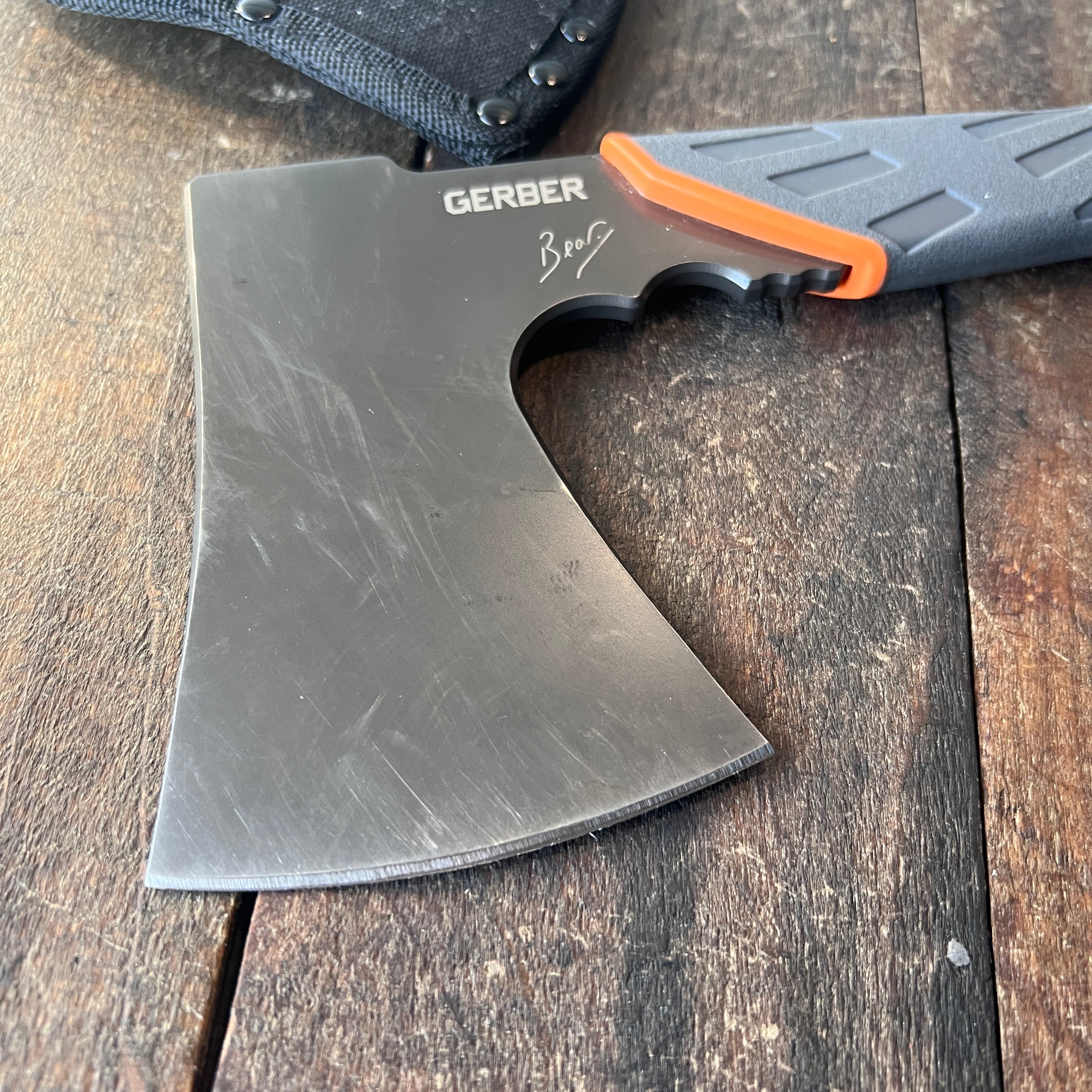 Gerber Gerber Bear Grylls Hatchet w/ Sheath Broadcut Camp Hatchet Gear Up