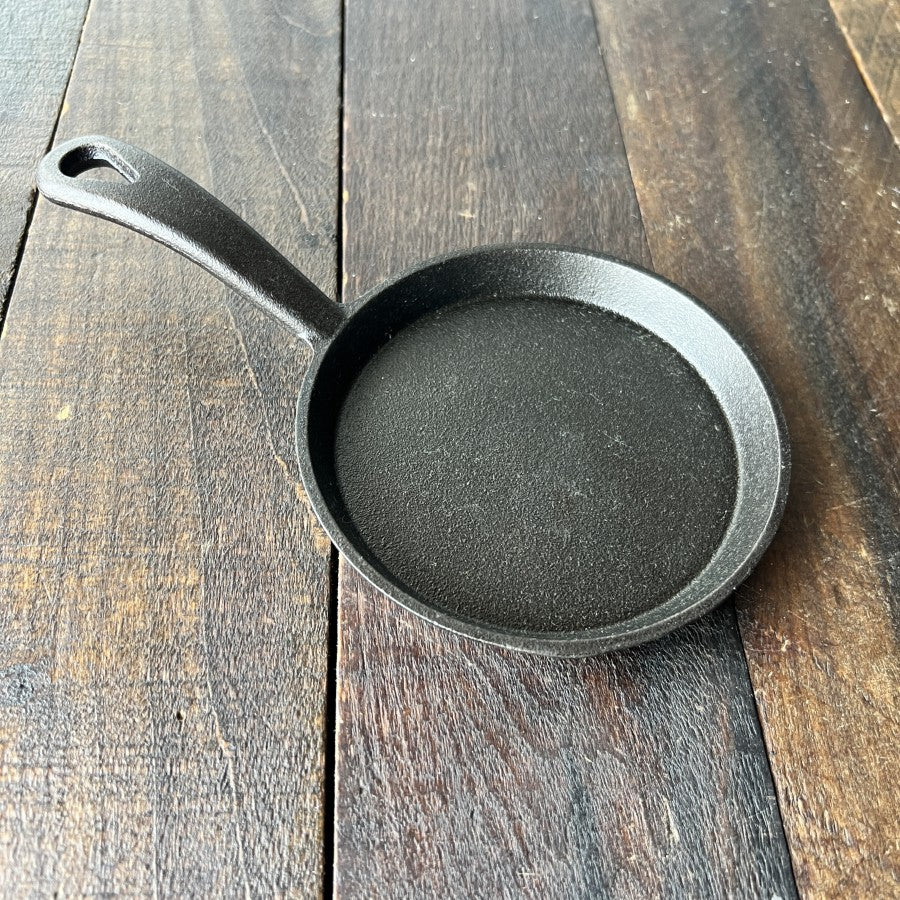 Other Mini Cast Iron Skillet 3.5 Inch Gear Up