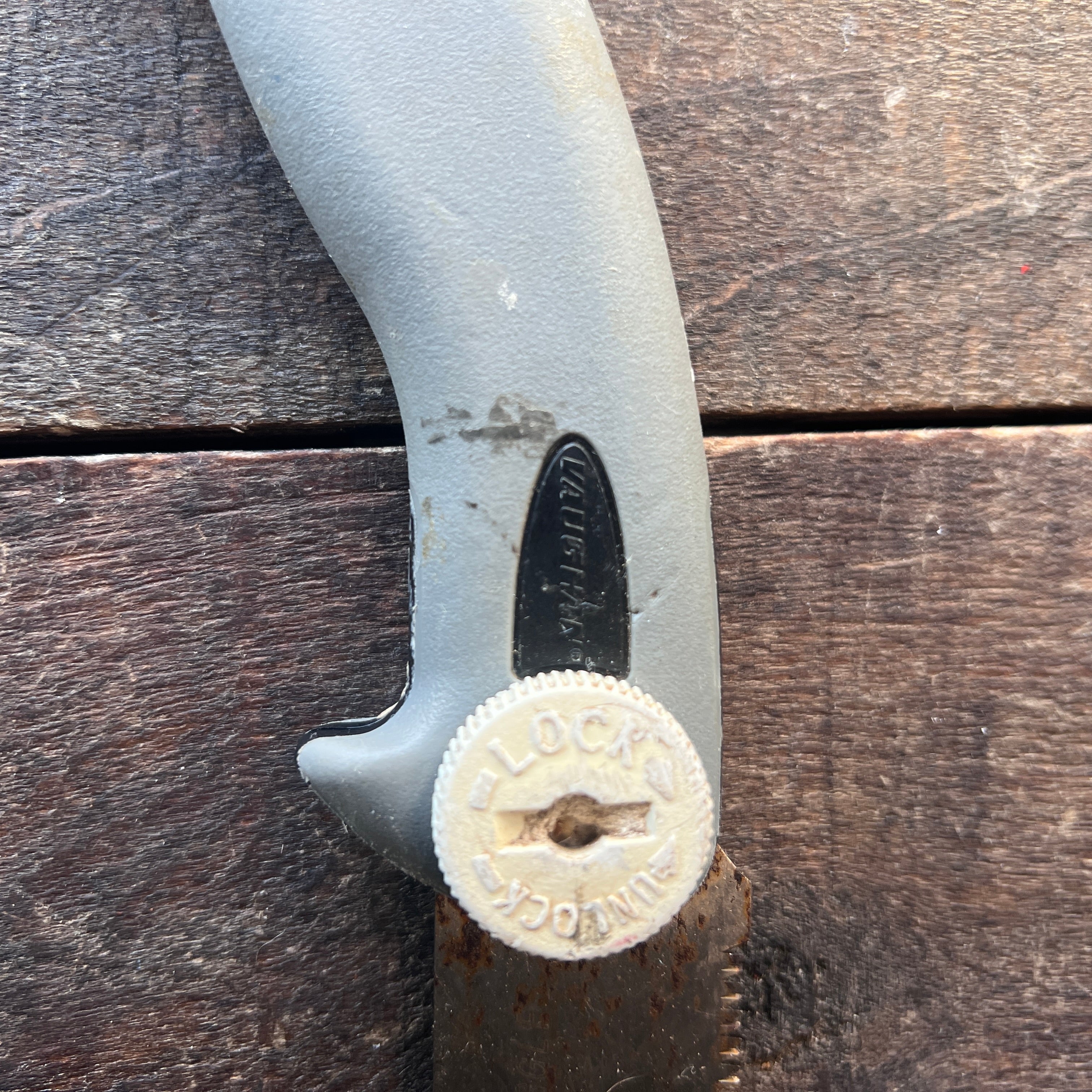 Unknown Pull Saw with Detachable Blade Gear Up