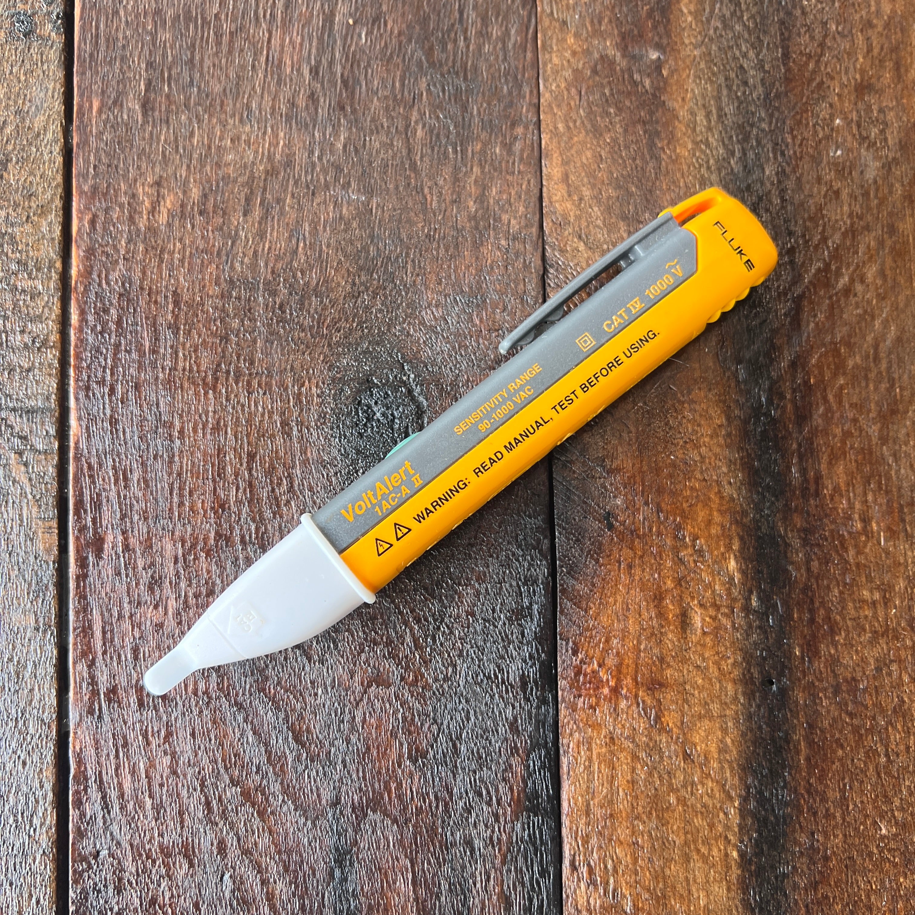 Fluke Fluke 1AC-A II VoltAlert Non-Contact Voltage Tester Pen Gear Up