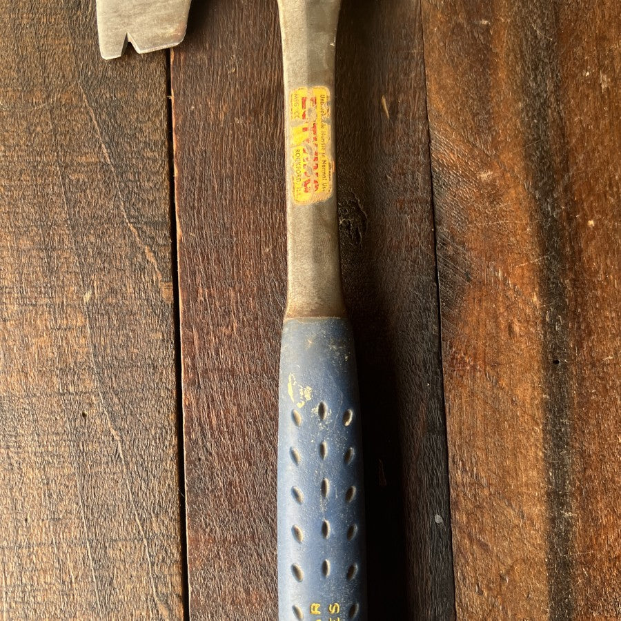 Estwing E3-11 Drywall Hatchet Milled Face (USA)