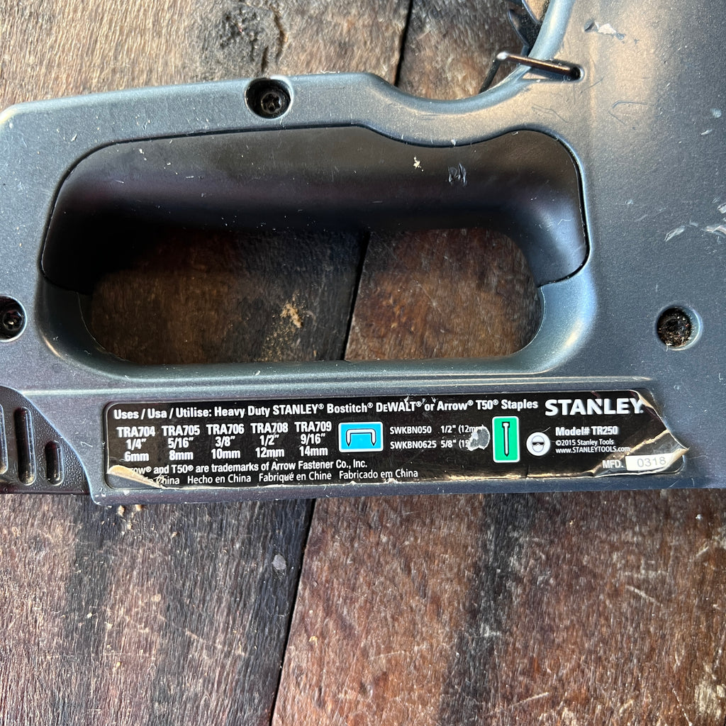 Stanley Stanley TR250 Heavy Duty Staple and Brad Nail Gun Gear Up