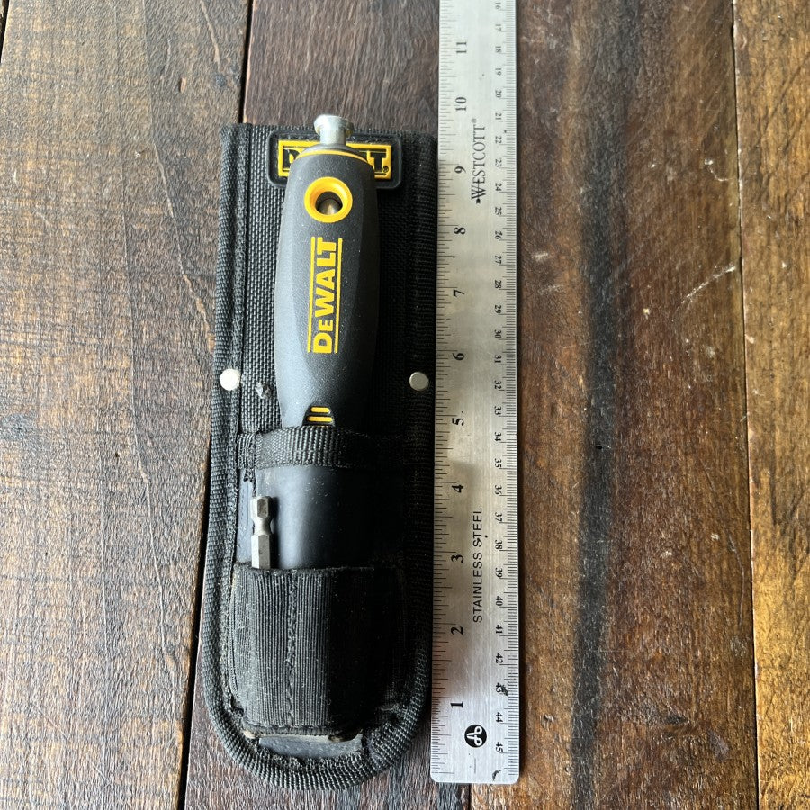 DeWalt DeWalt Ratcheting Screwdriver with Sheath Gear Up