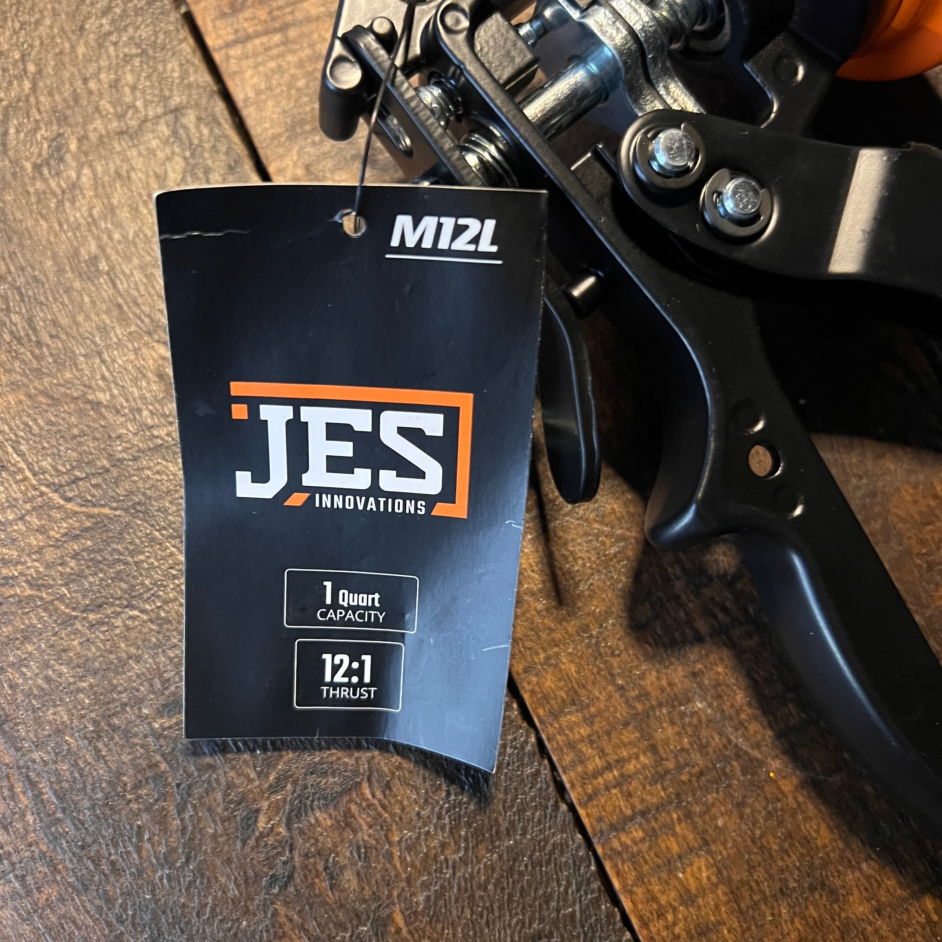 JES JES Innovations M1ZL 1 Quart Drip Free 12:1 Ratio Caulk Gun Gear Up