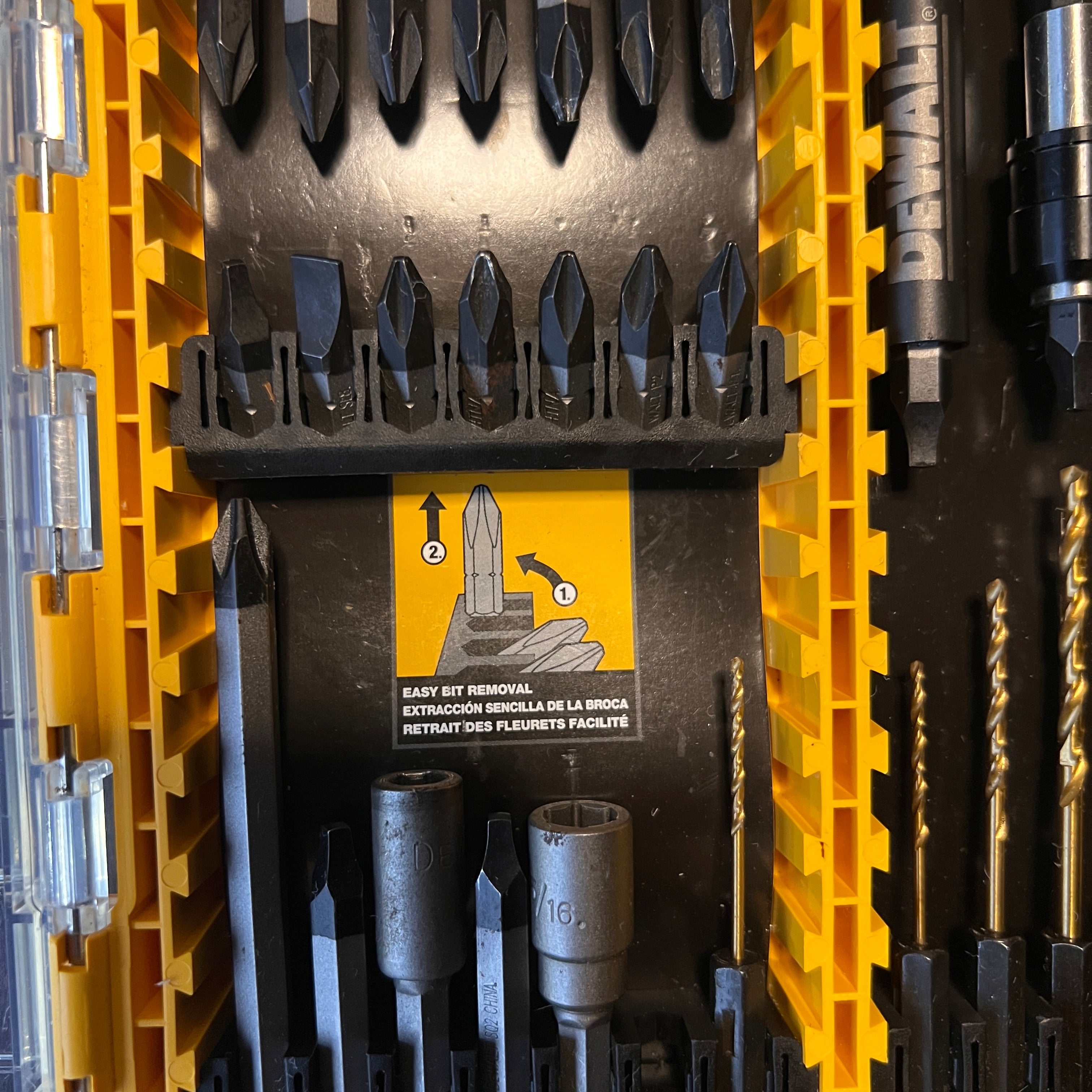 DeWalt DeWalt ToughCase Drill Driver Bit Set Gear Up