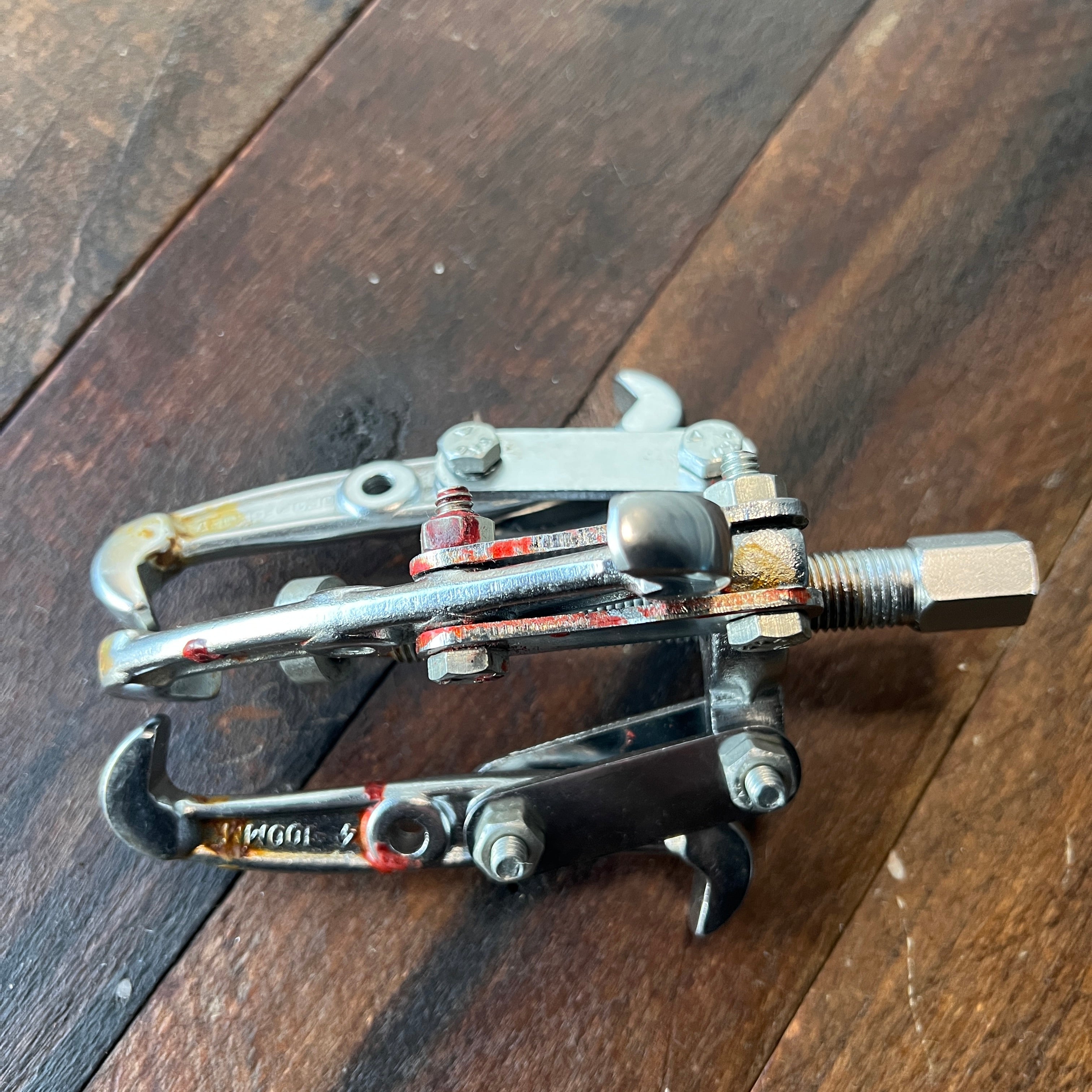 Unknown 3 Jaw Gear and Bearing Puller Gear Up