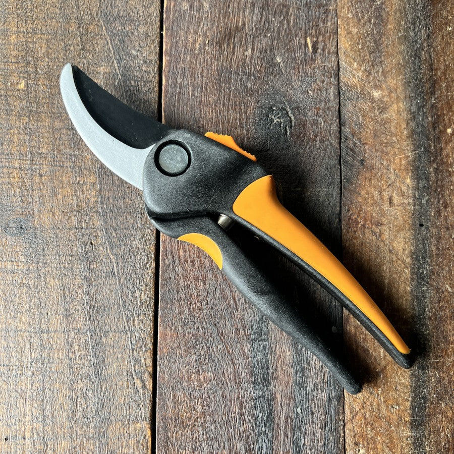Other Fiskars P341 Bypass Pruner 5/8 Inch Garden Shears Gear Up