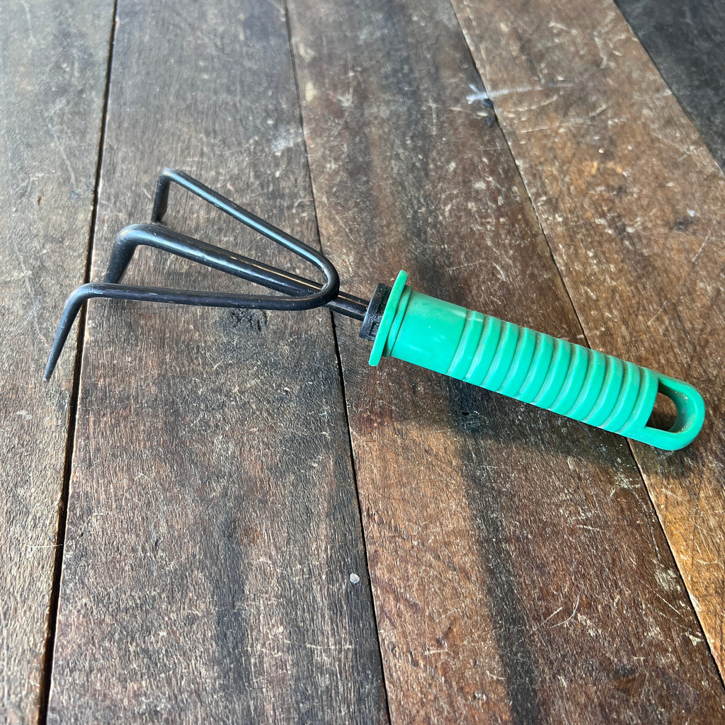 Unknown 3-Tine Hand Cultivator Garden Rake Gear Up