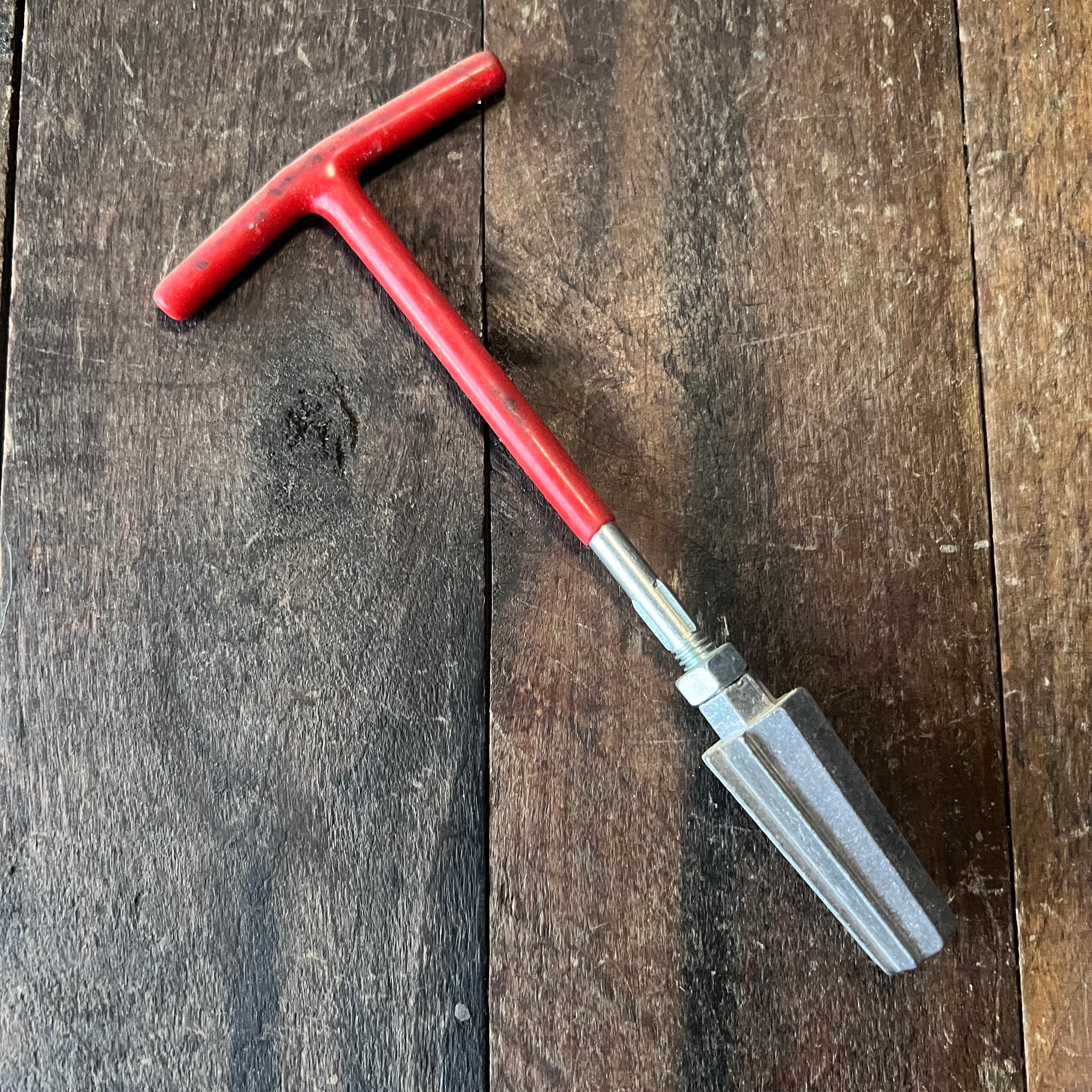 Unknown T-Handle Sprinkler Riser Extractor Tool