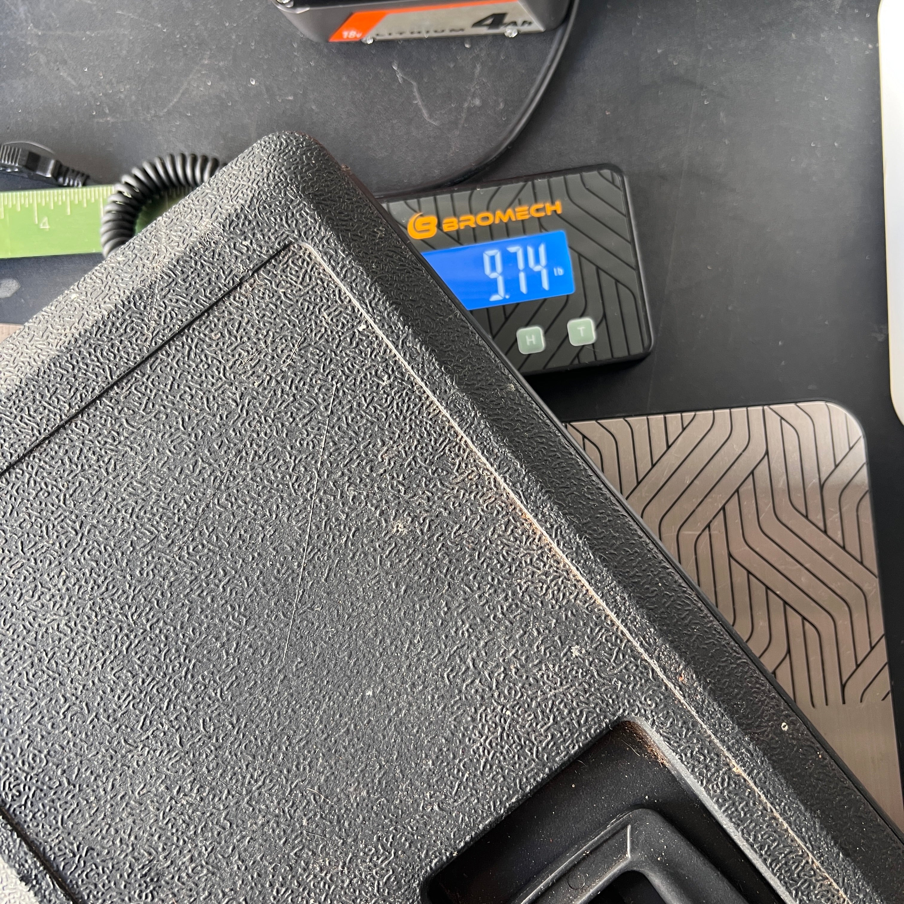 Grizzly Bear Grizzly Bear Partial Hand Tool Kit with Case Gear Up