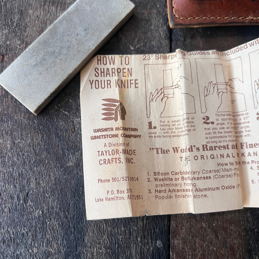 Washita Mountain Whetstone Company Soft Arkansas Pocket Sharpening Stone with Pouch (USA) Gear Up
