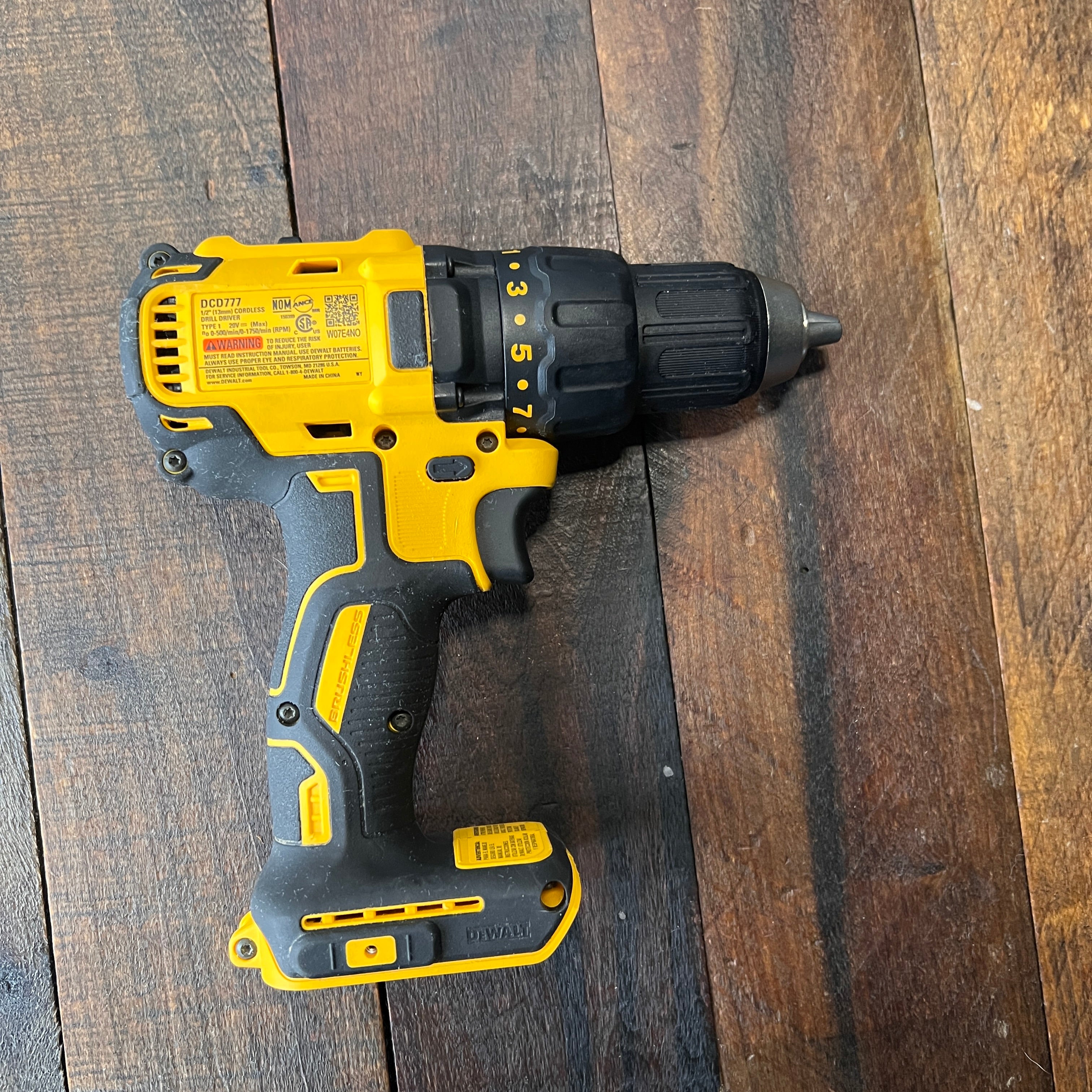 DeWalt DeWalt DCD777 20V MAX Brushless Drill Driver (Tool Only) Gear Up