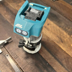 Makita XTR01Z 18V Brushless 1/4 Inch Compact Router (Tool Only)