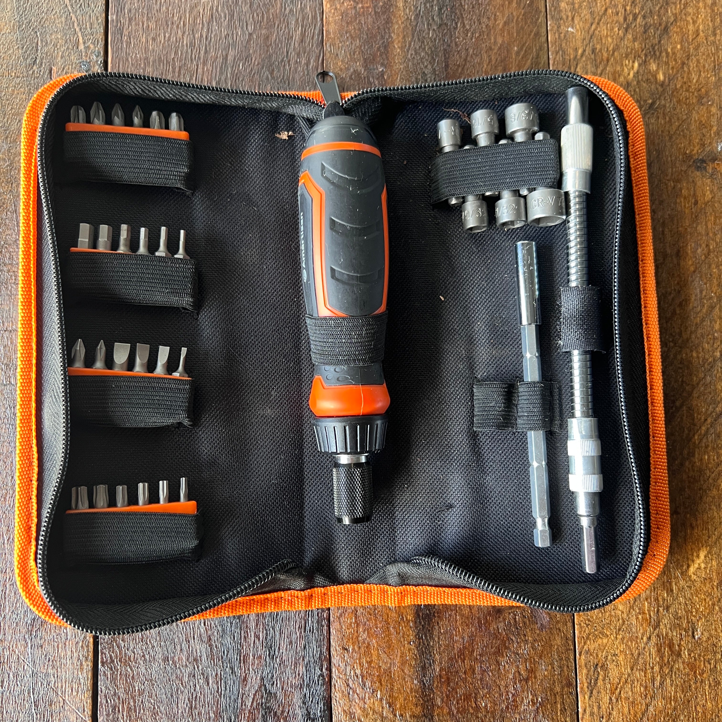 Amartisan Amartisan 26-in-1 Ratcheting Screwdriver & Bit Set Gear Up